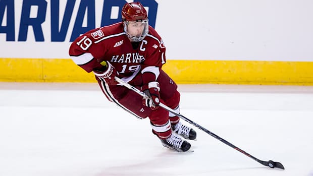jimmy-vesey-picks-free-agency-over-nashville-predators-960.jpg
